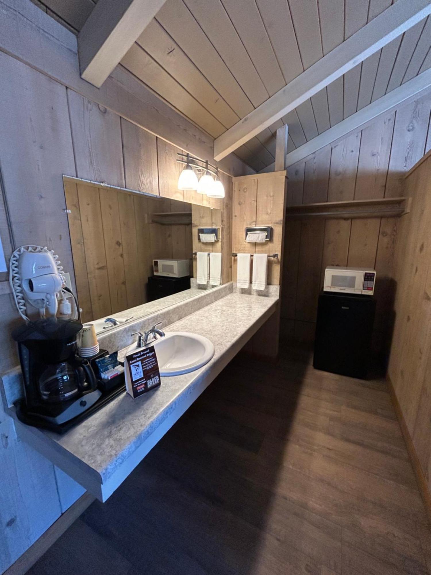Bristlecone Motel Big Pine Εξωτερικό φωτογραφία